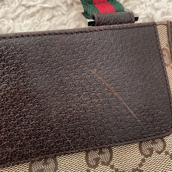 Gucci Monogram Messenger Crossbody ❤️💚 - Picture 9 of 13